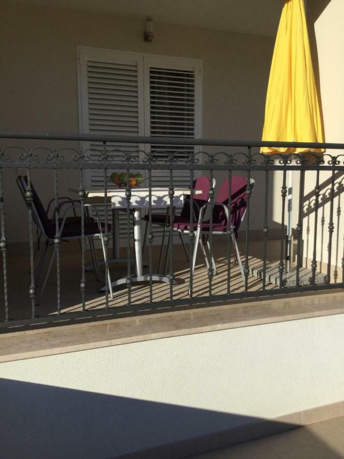Apartments Marija Brela Exterior photo